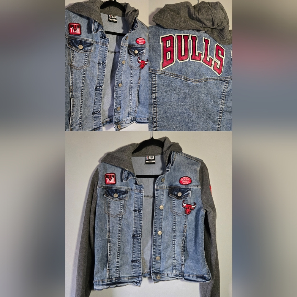 NBA Chicago Bulls Denim Hoodie Jacket‎ ~Size Large